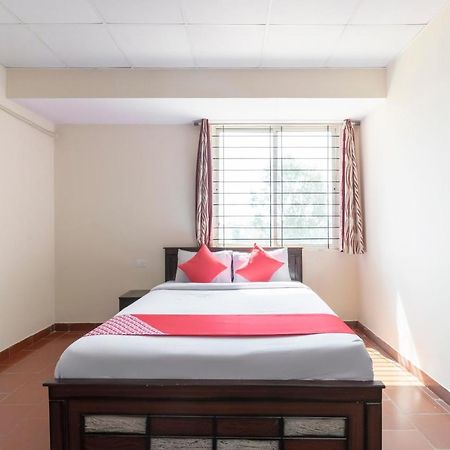Oyo 49073 Whitefield Comforts Hotel Bangalore Eksteriør billede