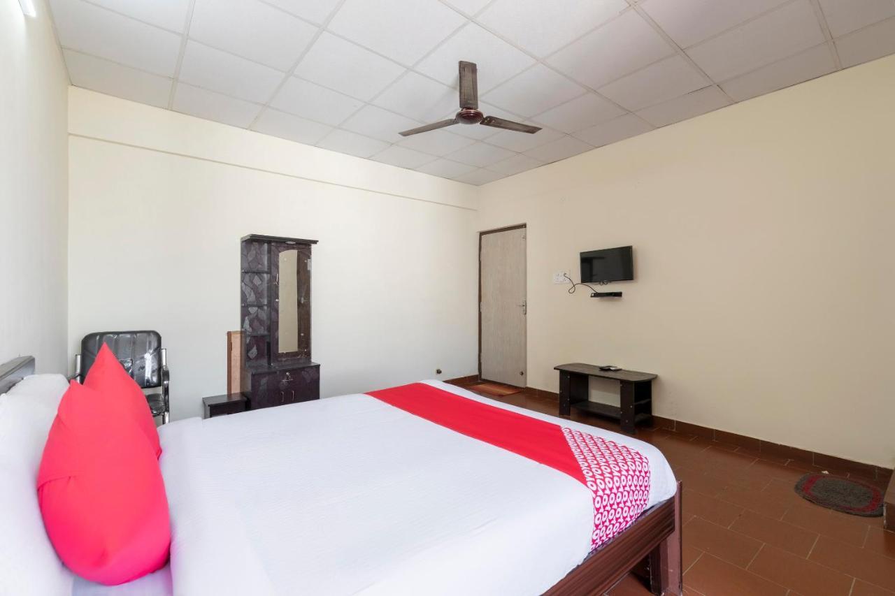 Oyo 49073 Whitefield Comforts Hotel Bangalore Eksteriør billede