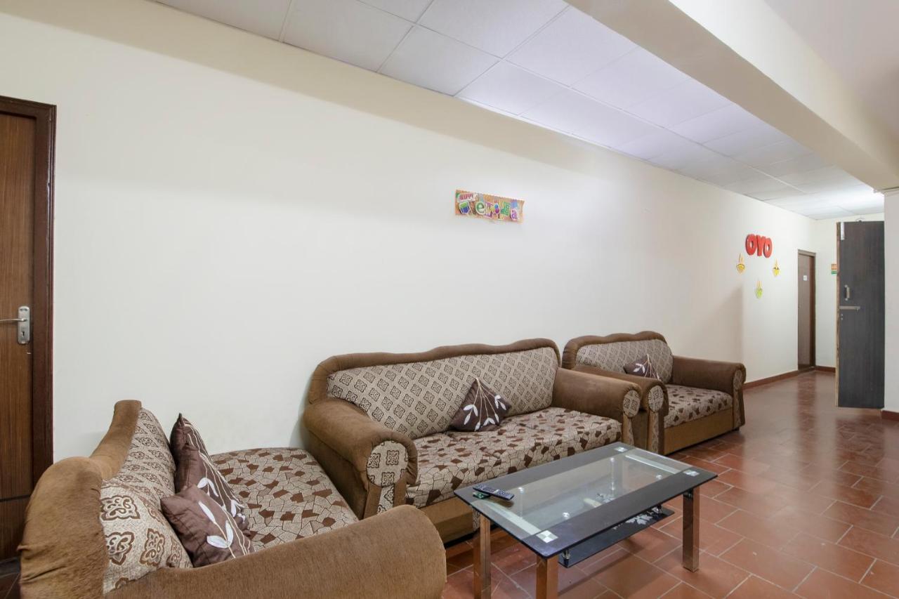 Oyo 49073 Whitefield Comforts Hotel Bangalore Eksteriør billede