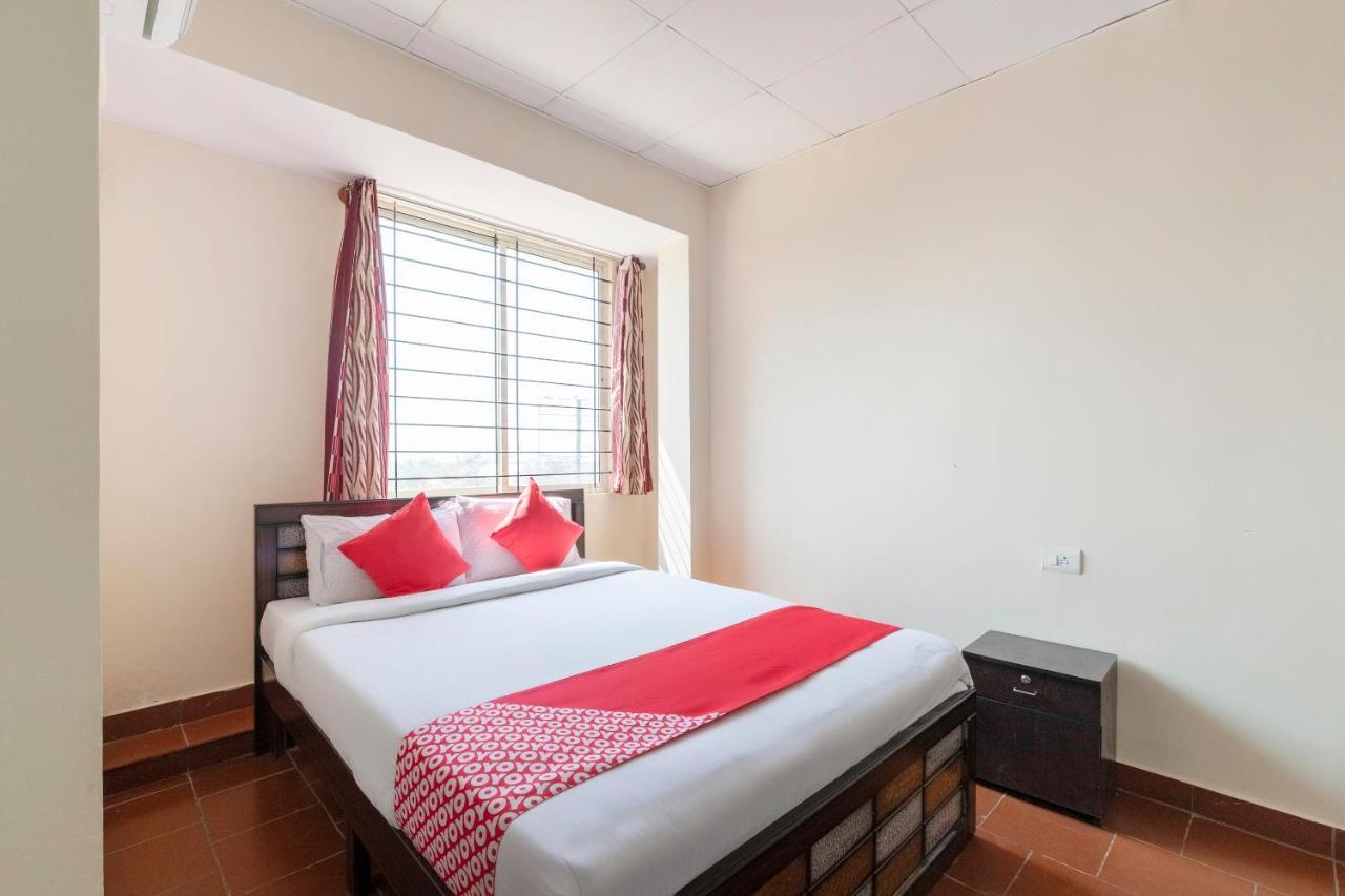 Oyo 49073 Whitefield Comforts Hotel Bangalore Eksteriør billede