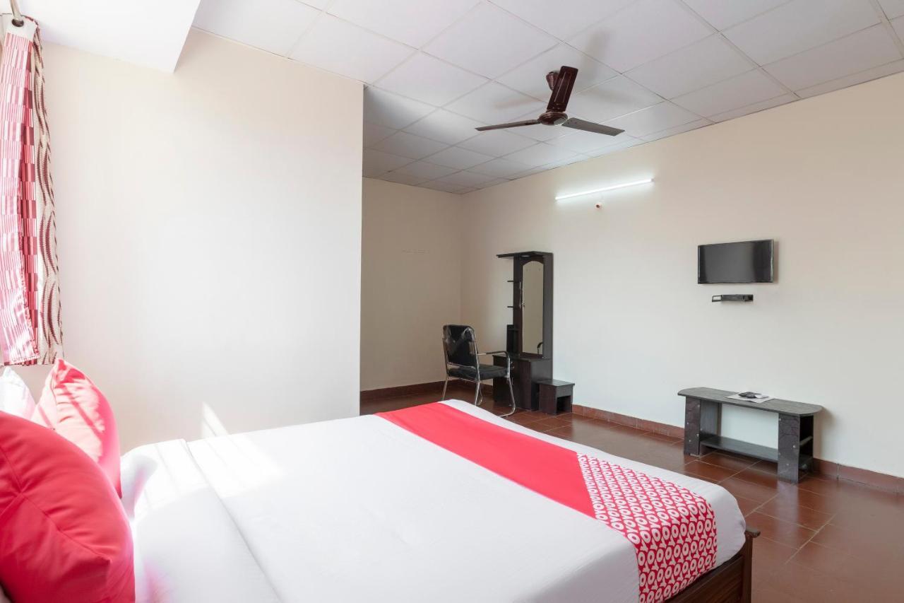 Oyo 49073 Whitefield Comforts Hotel Bangalore Eksteriør billede