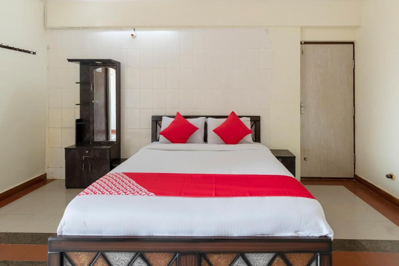Oyo 49073 Whitefield Comforts Hotel Bangalore Eksteriør billede