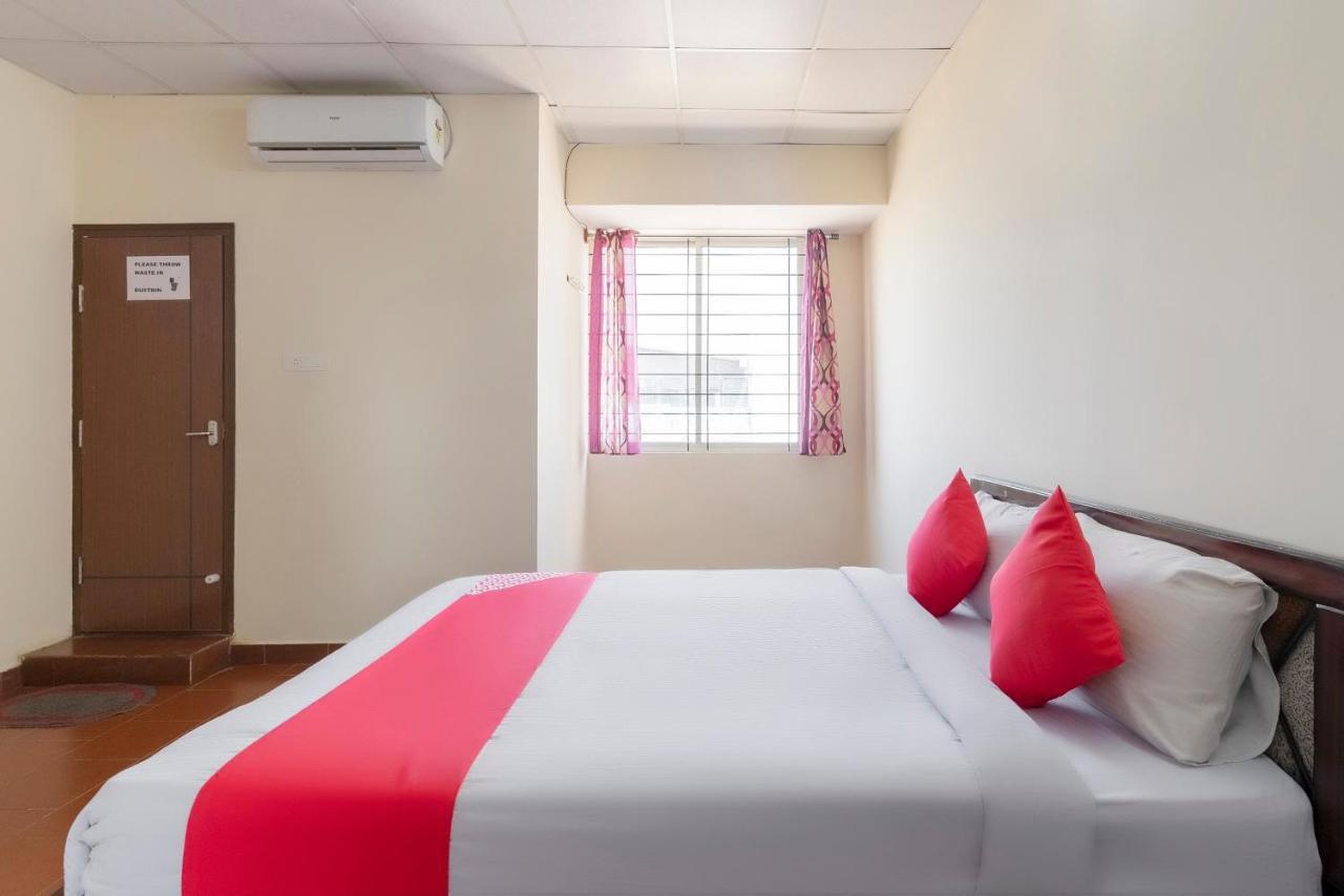 Oyo 49073 Whitefield Comforts Hotel Bangalore Eksteriør billede